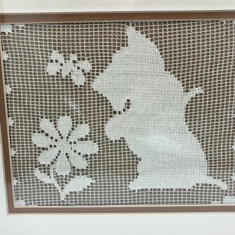Vtg. Framed Doily‎ Scottie Dog Scottish Terrier Butterfly Flower Wall Hanging